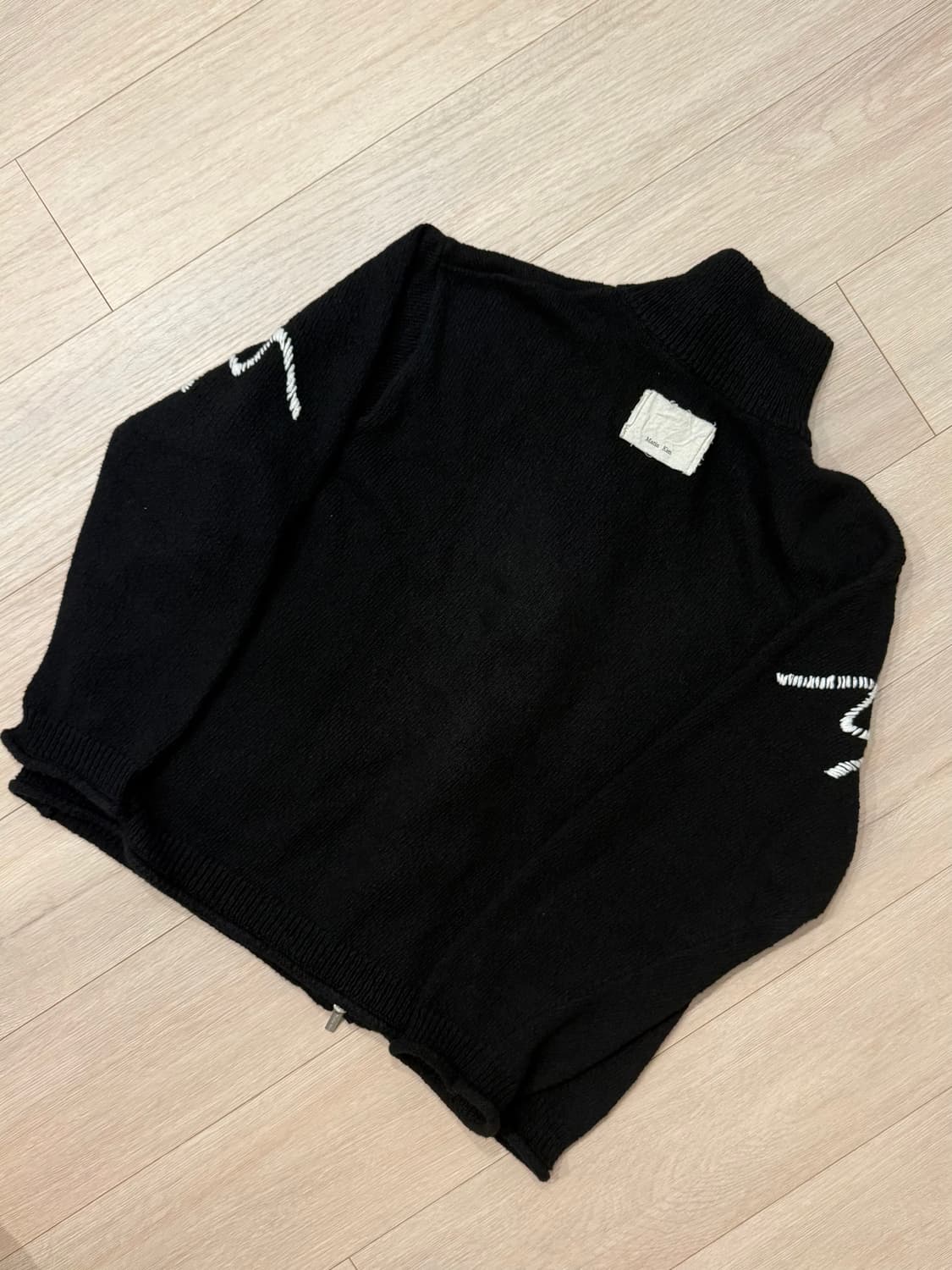 마뗑킴 자수 로고 니트 집 업 블랙 상품이미지4