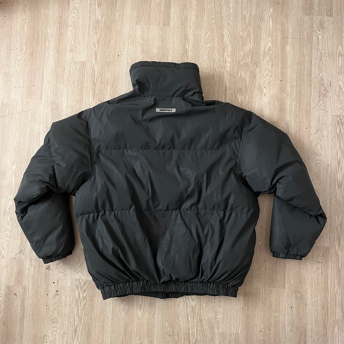 Fear of God Essentials 하이넥 푸퍼 패딩 점퍼 상품이미지5