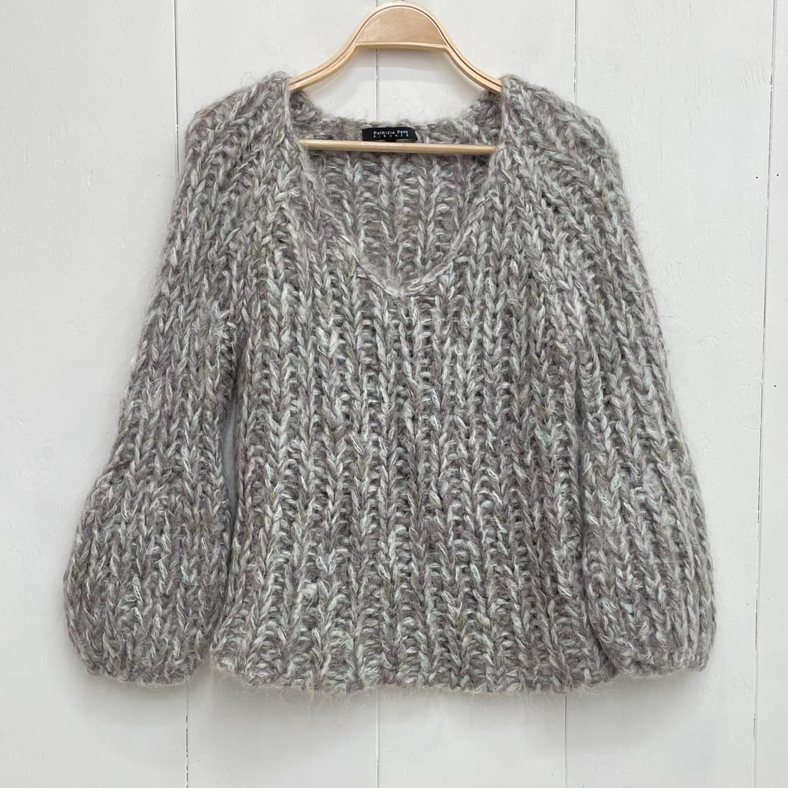 패트리지아 페페 믹스컬러 브이넥 청키 니트 상품이미지3