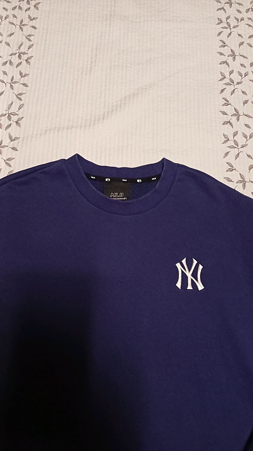 MLB 맨투맨 105 가슴58 기장69 상품이미지2