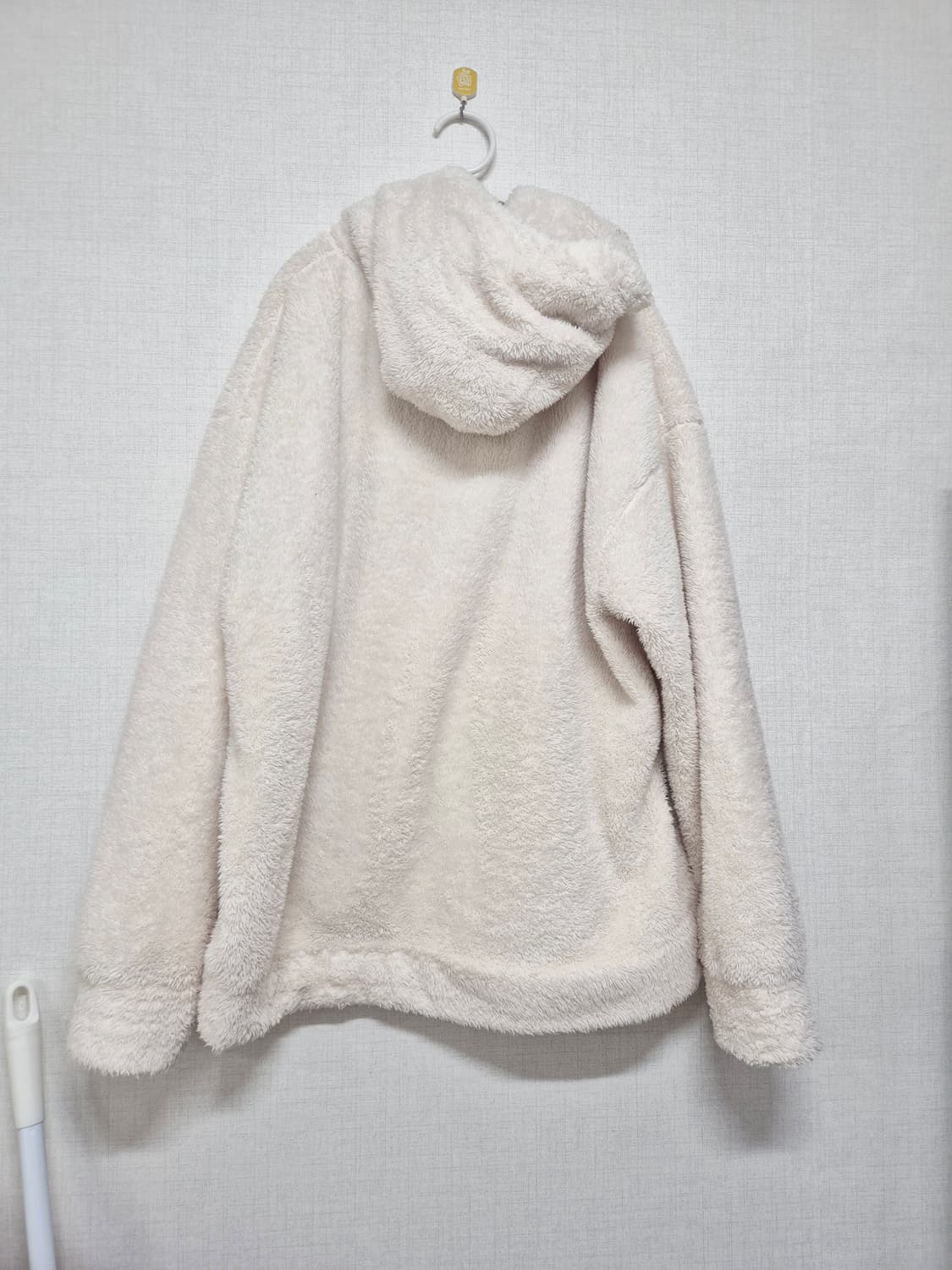 아이보리 뽀글이 후드티 상품이미지2