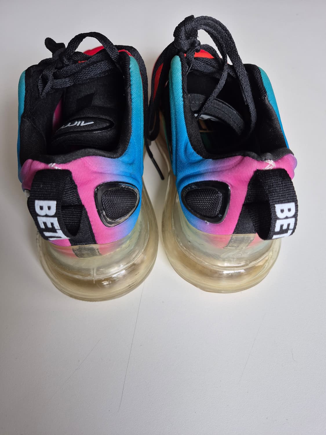 235)나이키 에어맥스 720 레인보우 운동화 상품이미지6