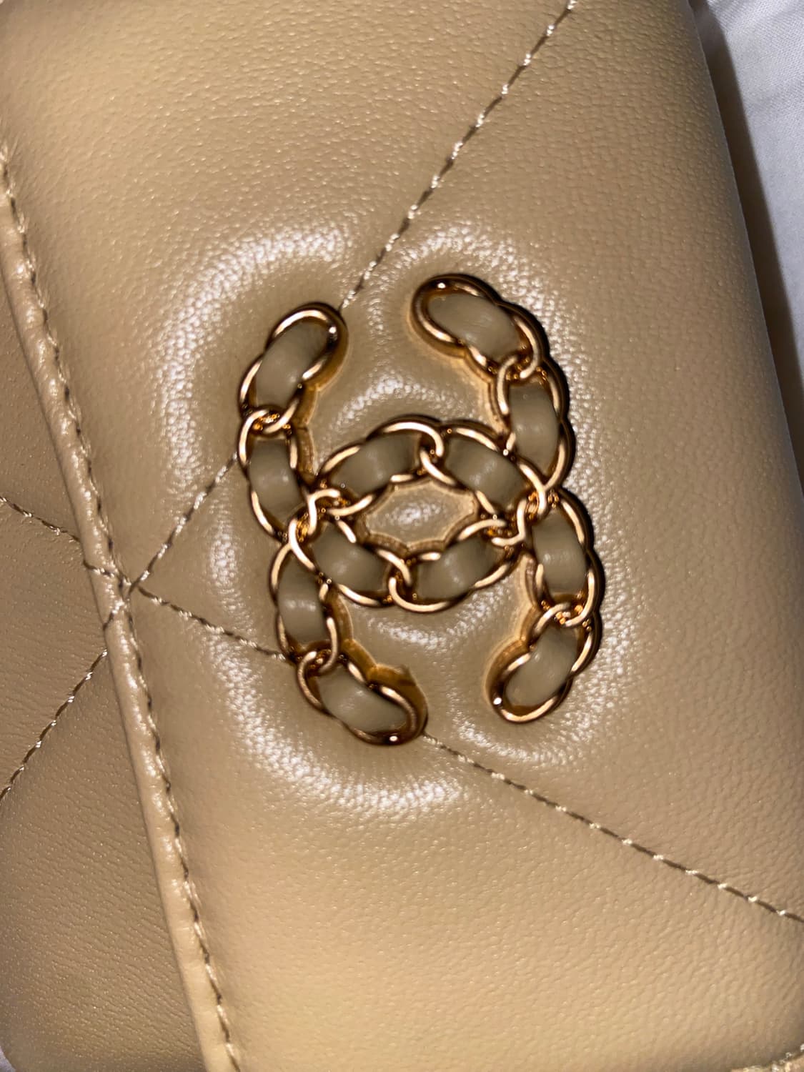 샤넬 체인 CC 19 지갑 베이지 상품이미지8