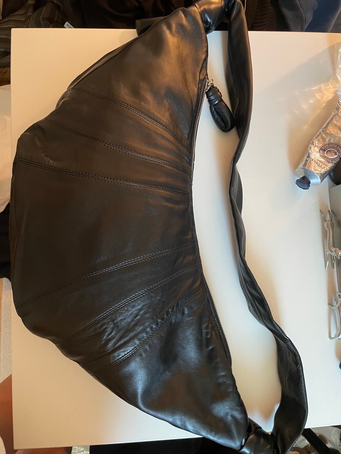 르메르 크로와상 라지 블랙 상품이미지1