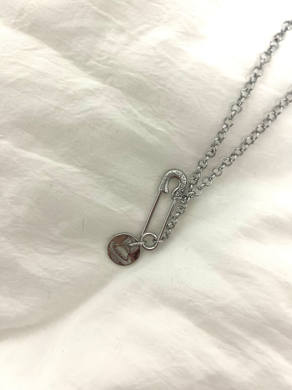 비비안웨스트우드 이모진 핀셋 목걸이 상품이미지3