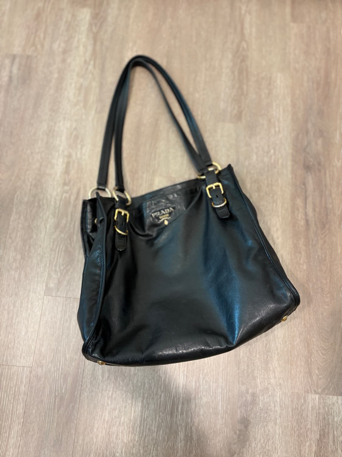 프라다 숄더백 상품이미지1