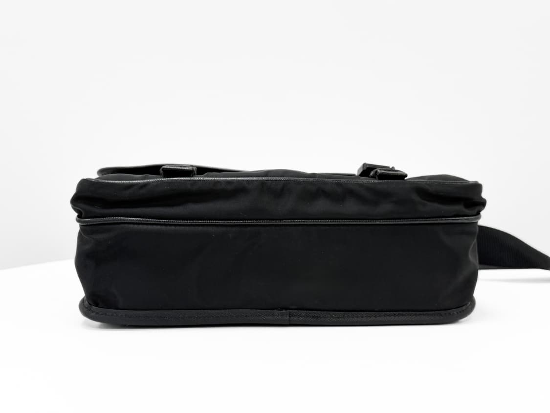 프라다 테수토 나일론 플랩 메신저백 상품이미지6