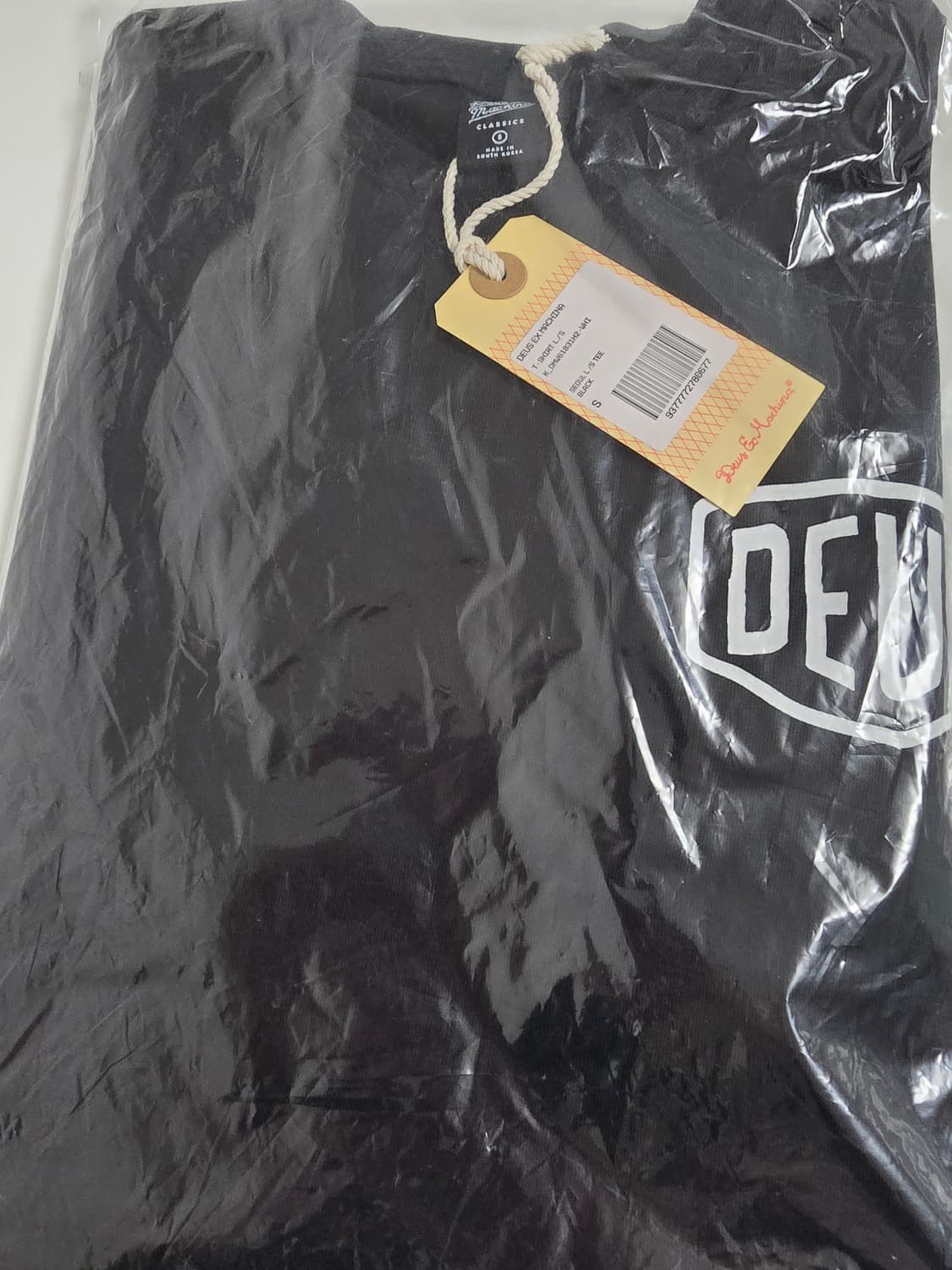 데우스 엑스 마카나 서울 긴팔 티셔츠 화이트 상품이미지1