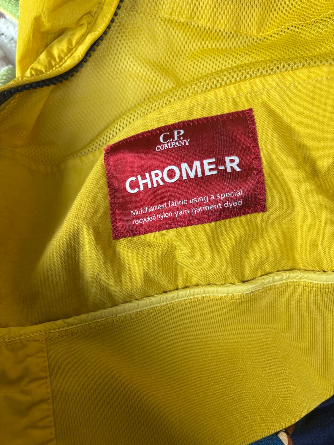 cp컴퍼니 옐로우 자켓L 상품이미지4