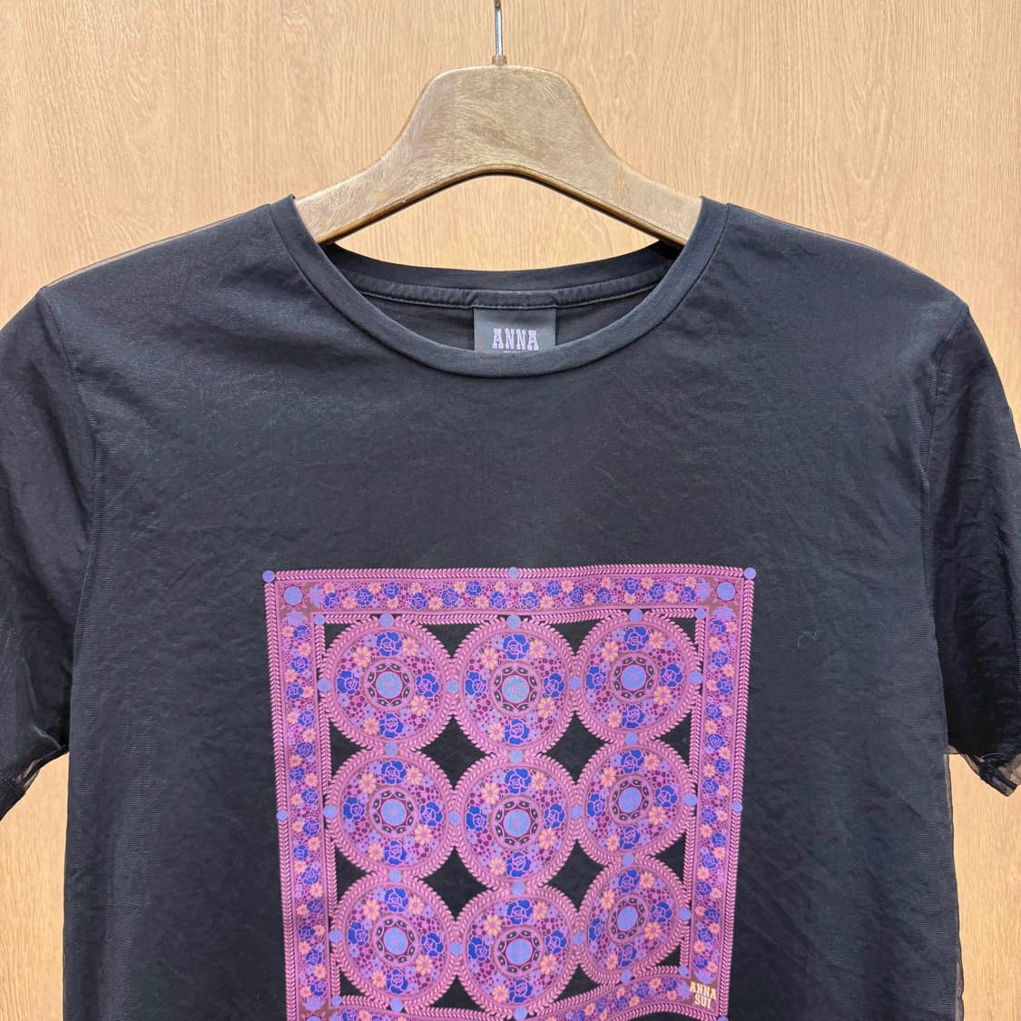 안나수이 시스루 레이어드 반팔 티셔츠 오리엔탈 패턴 디테일 블랙 상품이미지4
