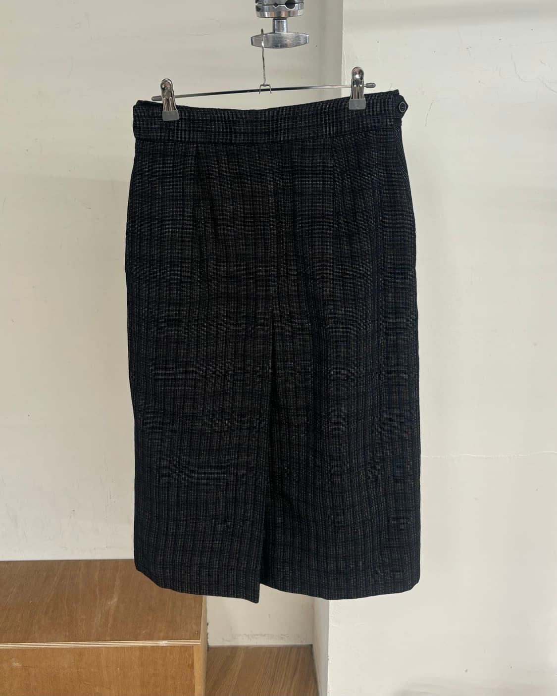 드리스반노튼 체크 패턴 미디 트위드 스커트 상품이미지4