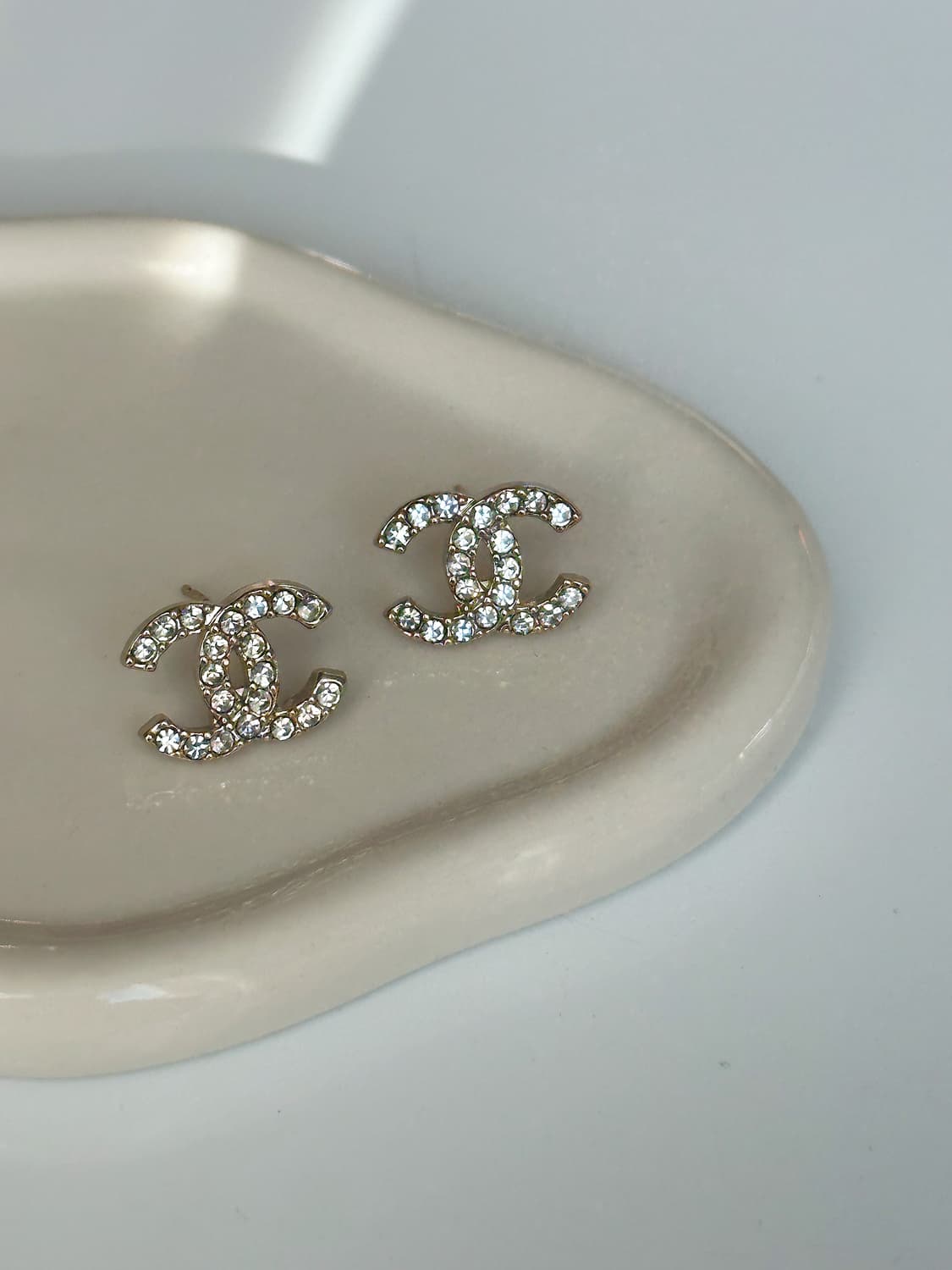 샤넬 크리스탈 귀걸이 골드 업사이클링 상품이미지3