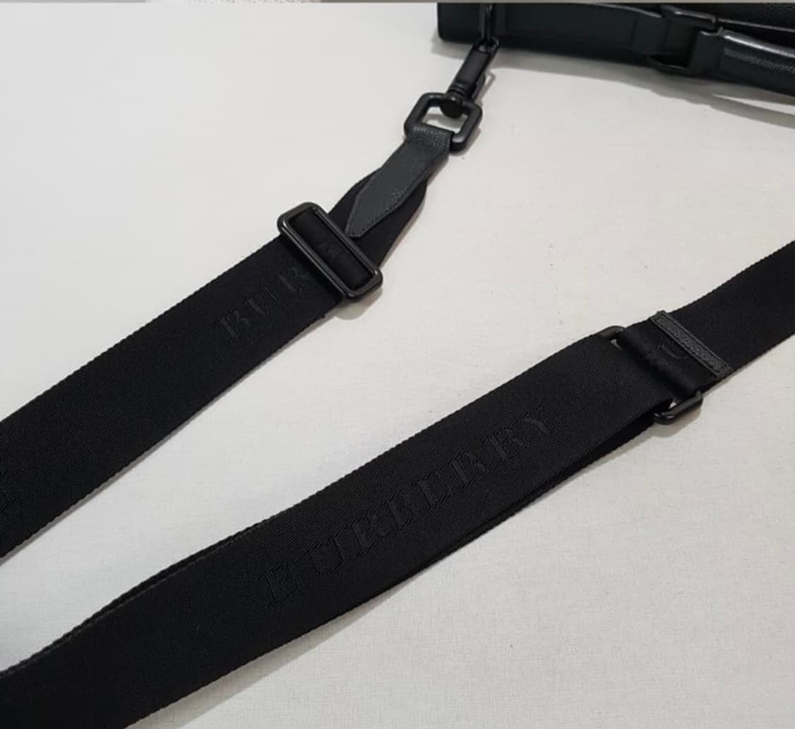 버버리 레더 블랙 브리프케이스 상품이미지4