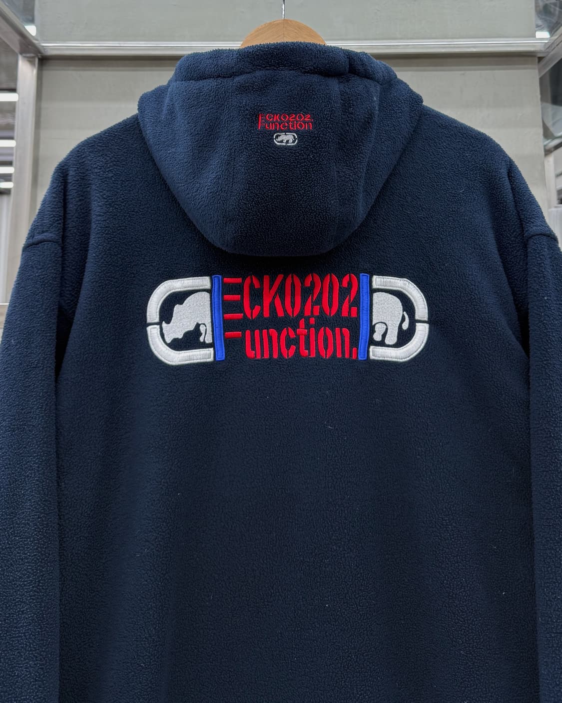 에코 언리미티드 00s 백로고 플리스 자켓 네이비 상품이미지3