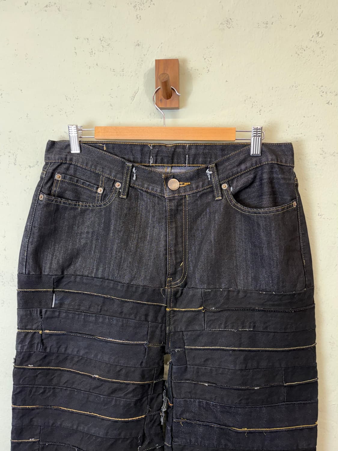 리바이스 빈티지 리메이크 흑청 데님 팬츠 상품이미지3