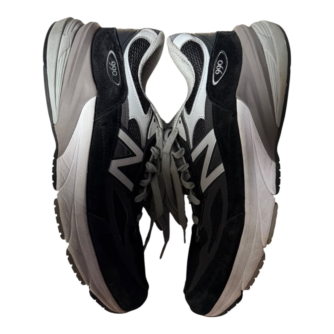 뉴발란스 990 v6 블랙 스니커즈 275 상품이미지1