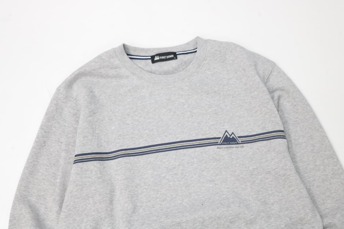 FIRST DOWN 퍼스트다운 빈티지 마운틴 로고 그레이 맨투맨 (L) 상품이미지3