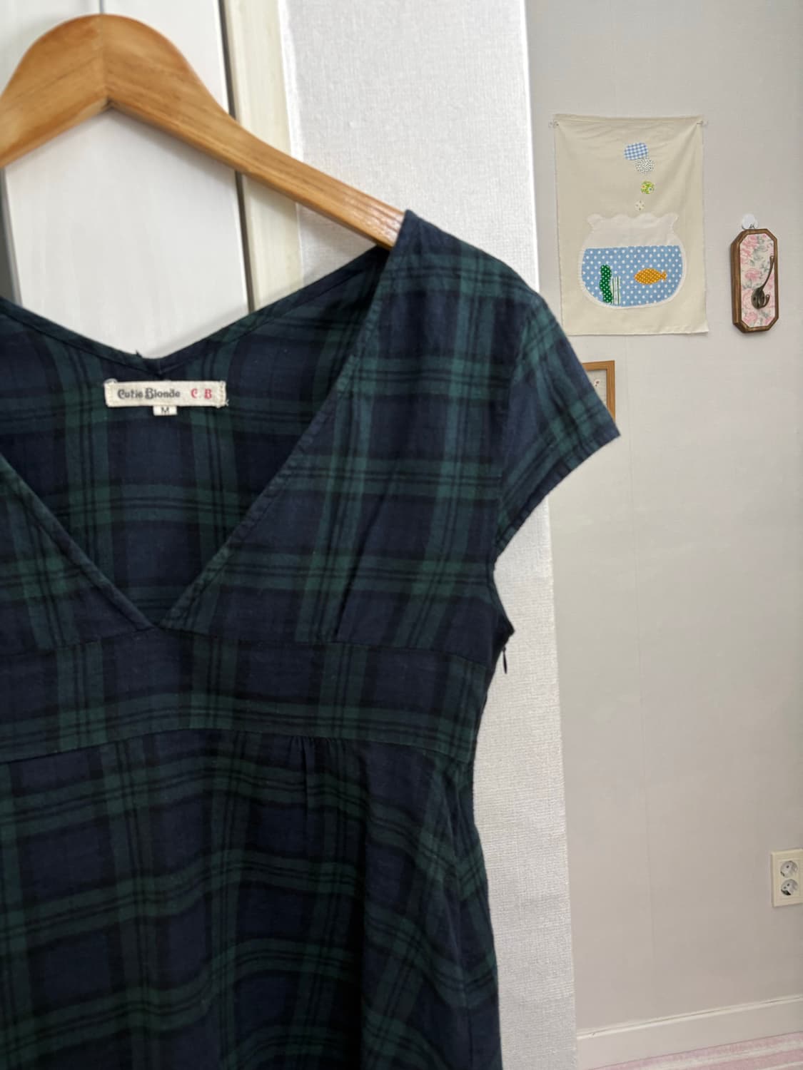 타탄체크 브이넥 블라우스 상품이미지2