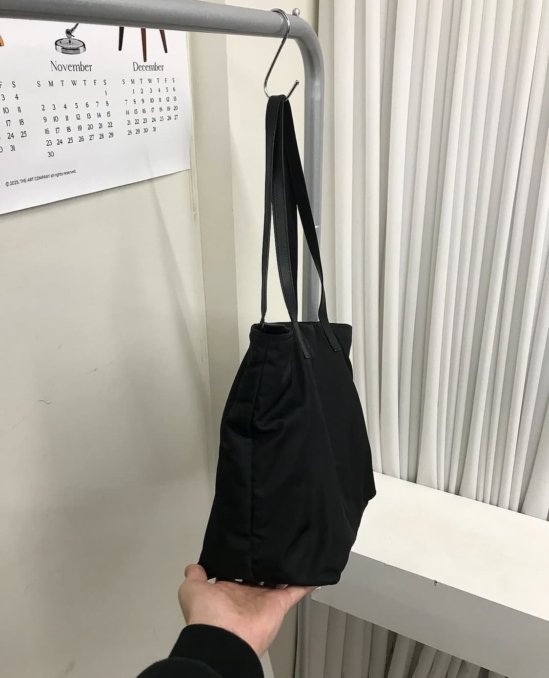 프라다 삼각로고 포코노 쇼퍼백 상품이미지4