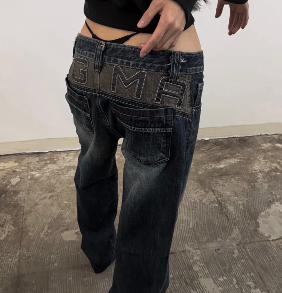 도그마 엑스 DGMA PATCHED SEMI BAGGY DENIM 상품이미지1