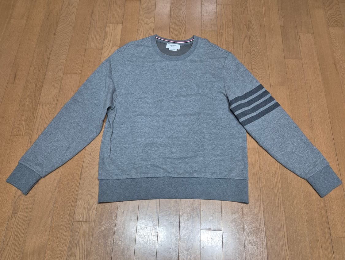 (정품) 톰브라운 사선 맨투맨 5사이즈 (명품 남자 여자 긴팔티셔츠) 상품이미지1