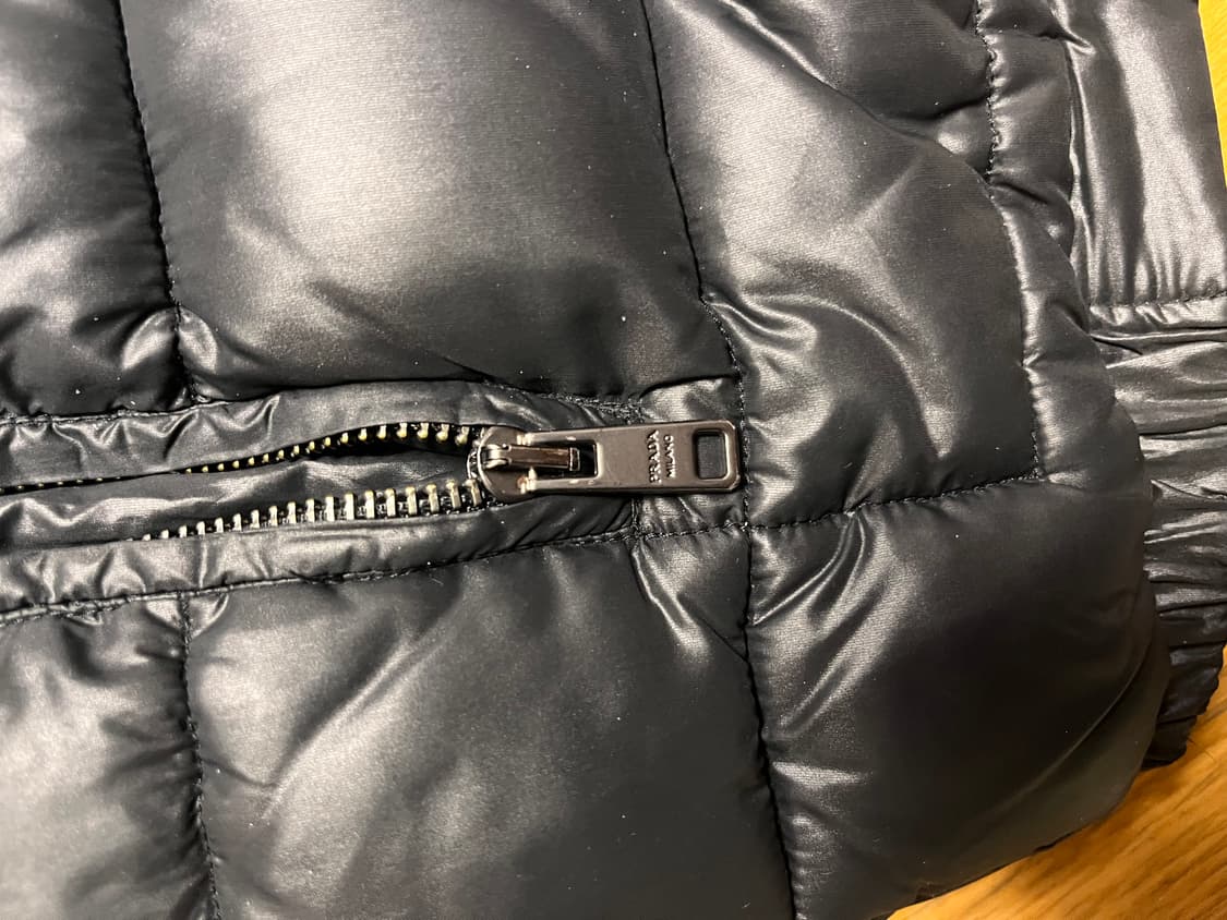 빈티지 프라다 패딩 상품이미지5