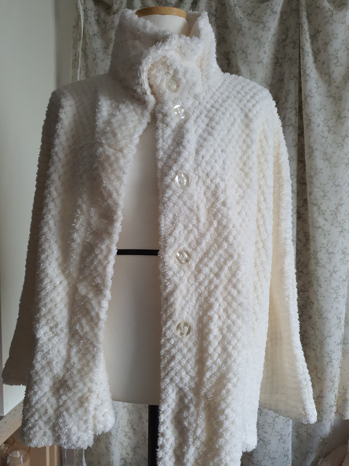 [모리걸] 2종류 일괄 아이보리 뽀글이 포켓 케이프 상품이미지1