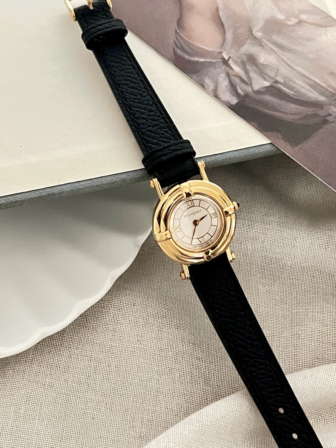 생로랑 골드 라운드 시계 / 정품감정. 케어 상품이미지7