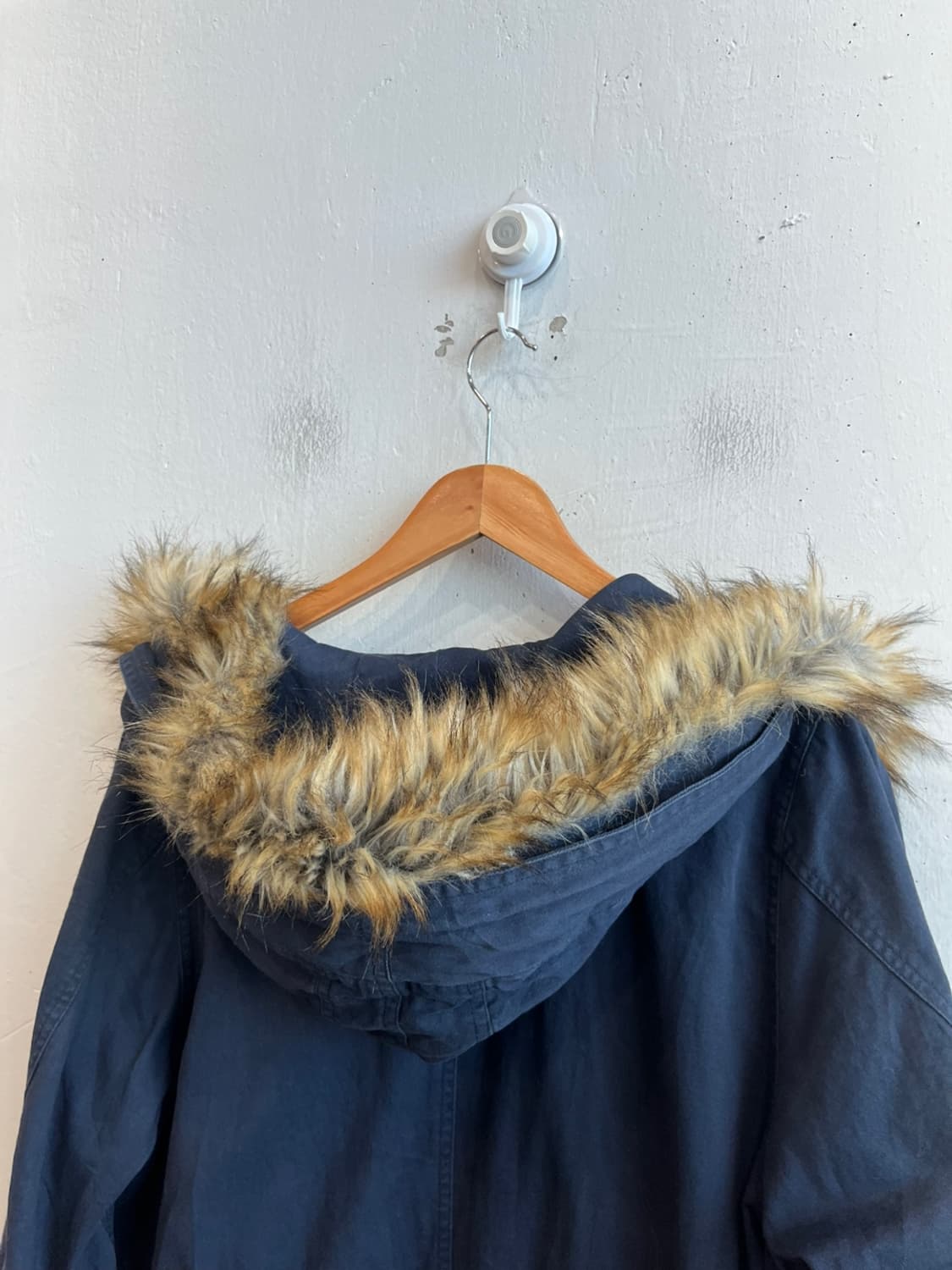 TITICACA 티티카카 에스닉 피쉬테일 파카 네이비  상품이미지5