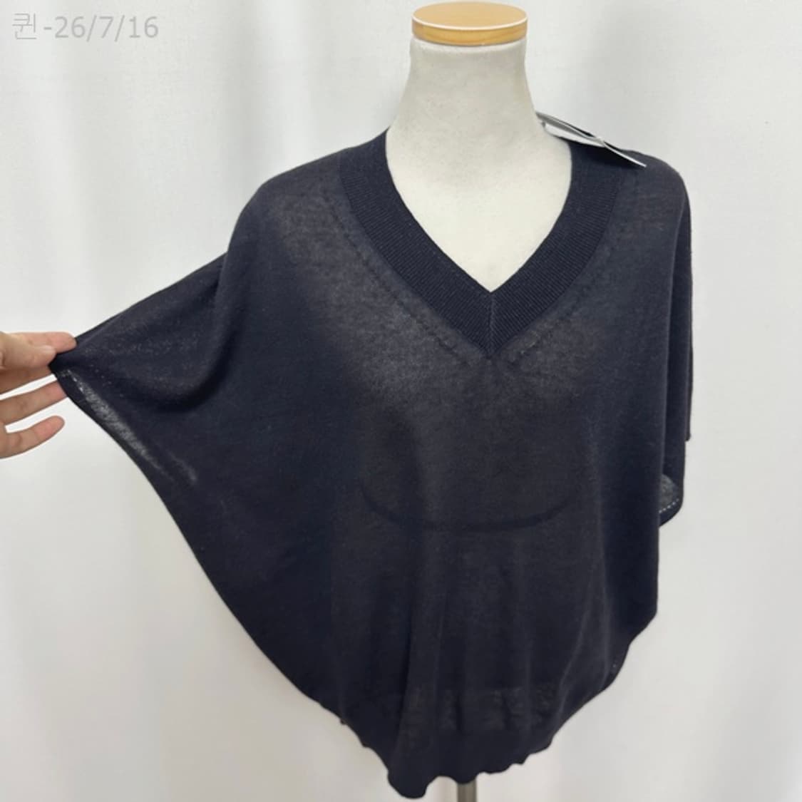 더엣지 여자 얇은 니트조끼 66 (미착용새제품) 상품이미지3