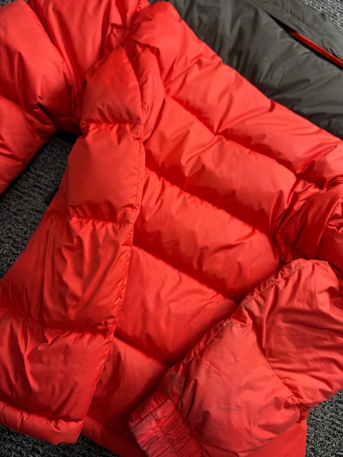 마운틴하드웨어 에어쉴드 브리지프리지 헤비 구스다운 점퍼 2521 상품이미지6