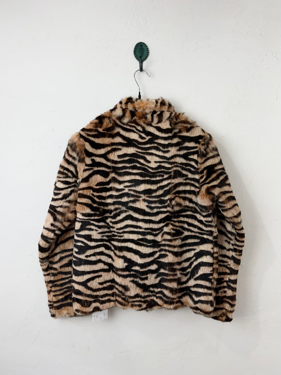 YEEMI 타이거 패턴 래빗퍼 자켓 상품이미지3