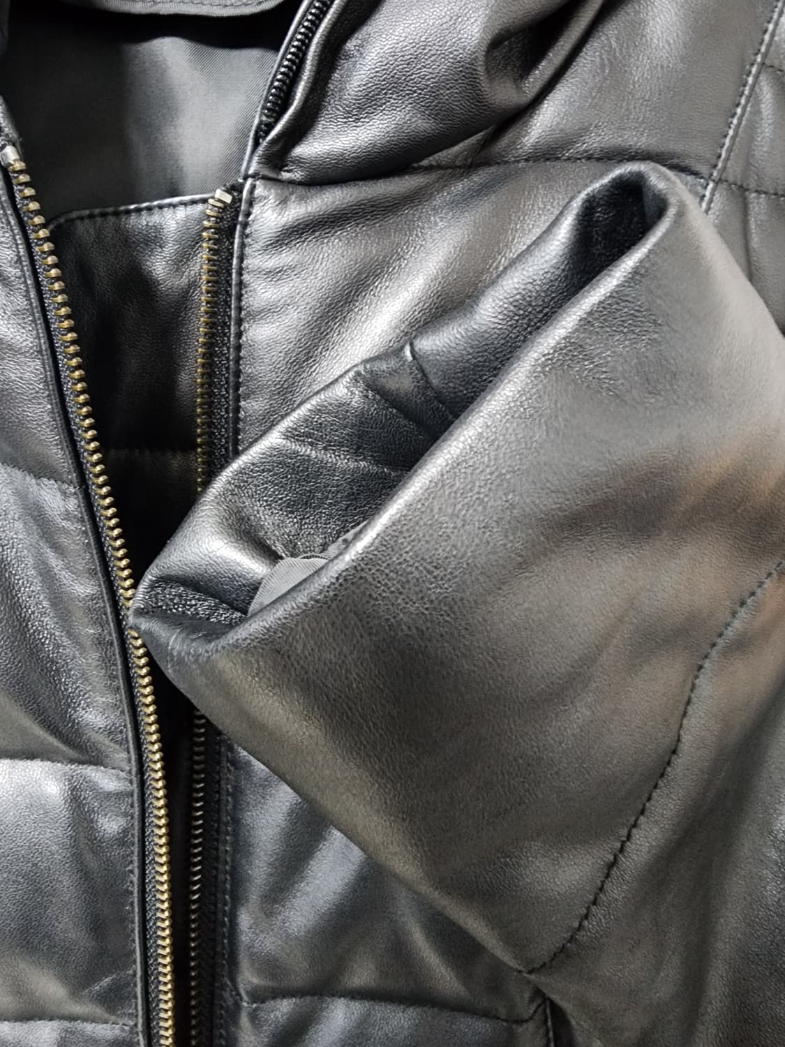 카시바디 여성 양가죽 
패딩 후드 코트 상품이미지6