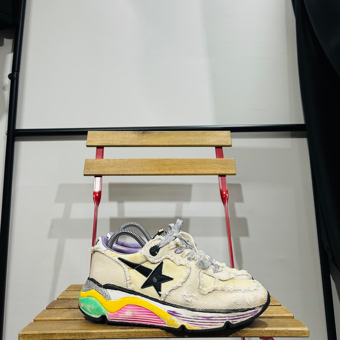 38) 골든구스 운동화 남녀 공용 러닝 솔 디스트레스드 레더 캔버스 상품이미지1