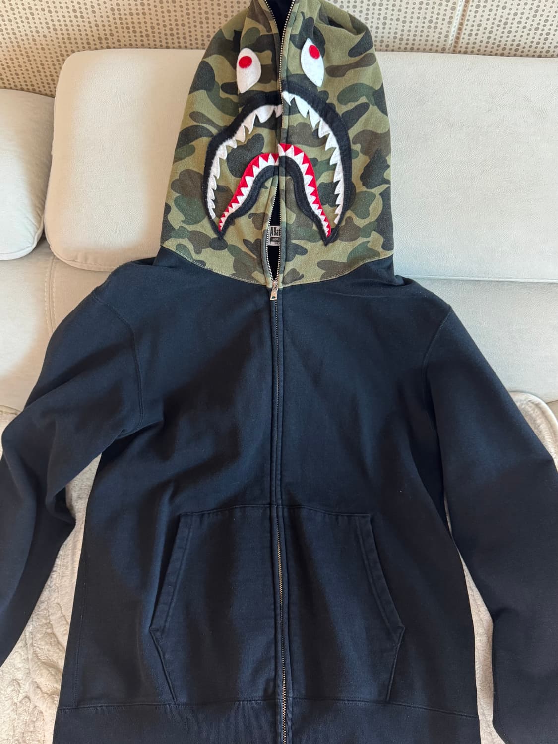 베이프 샤크 후드집업 상품이미지2