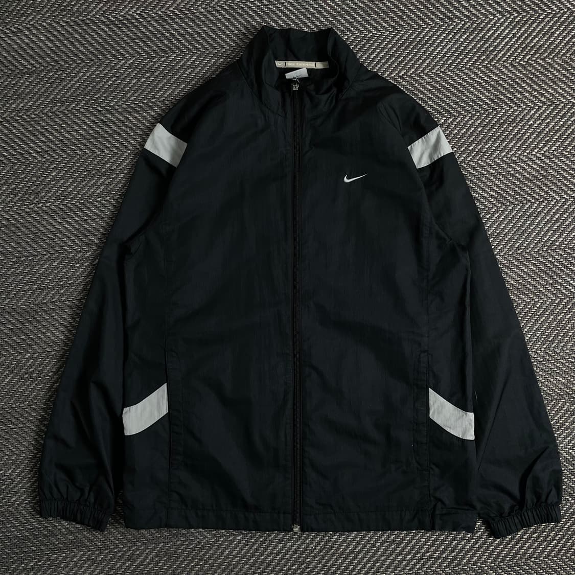 나이키 빅스우시 블랙 디테일 바람막이y 2993 상품이미지3