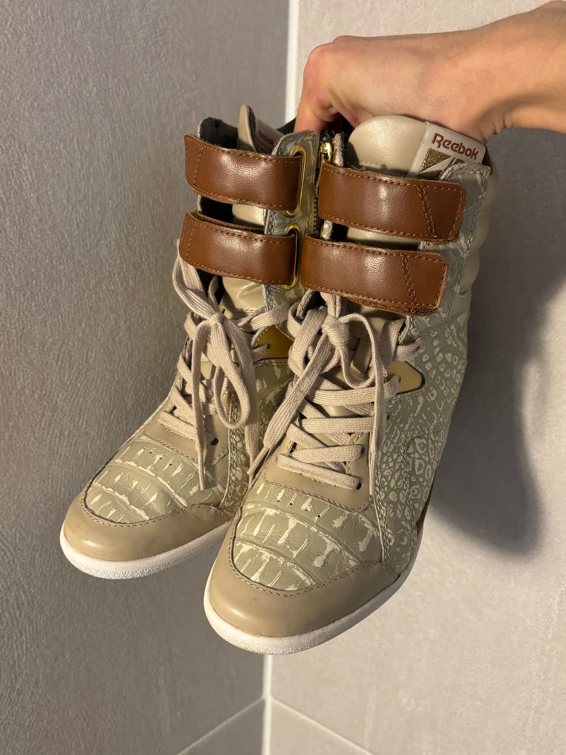 리복 X 앨리샤 키스 인힐 부츠 상품이미지2