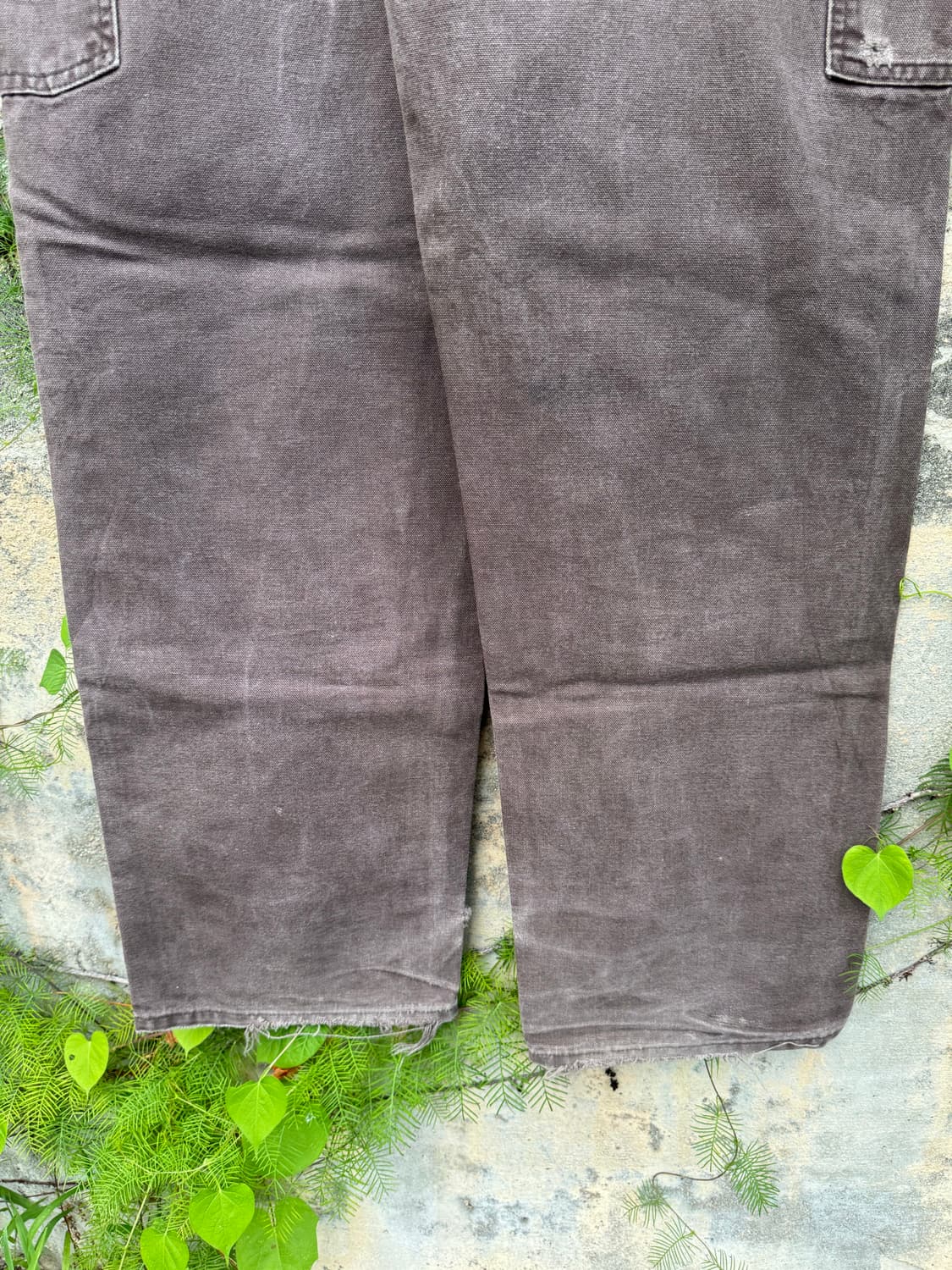 칼하트 b136 distressed 다크브라운 하드페이딩 더블니 팬츠 상품이미지6
