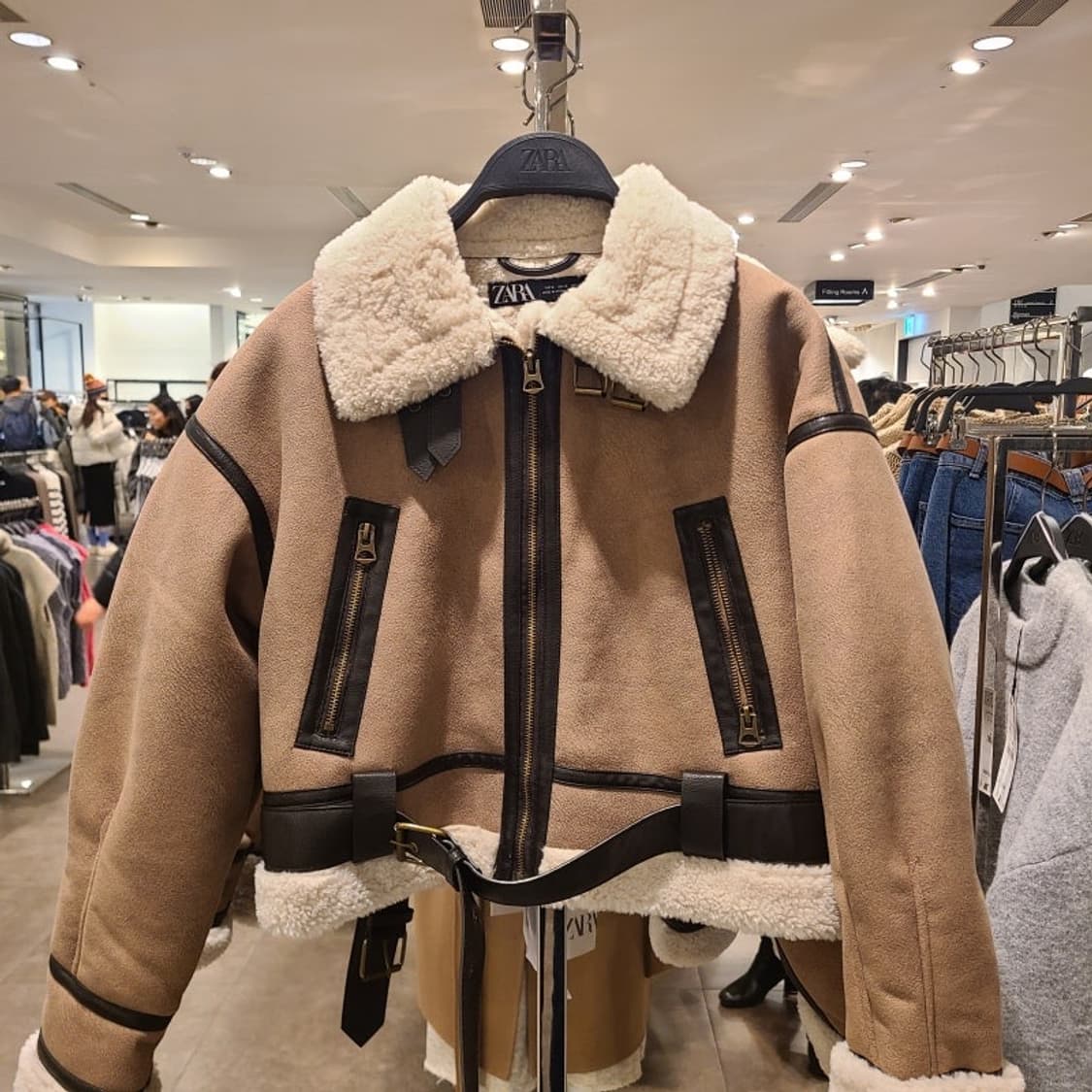 자라 무스탕 s 상품이미지3