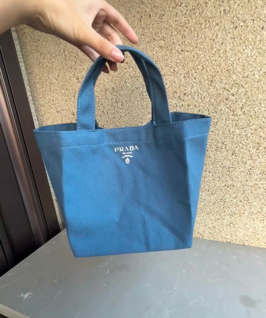 프라다 르옴므 토트 캔버스 에코백 상품이미지1