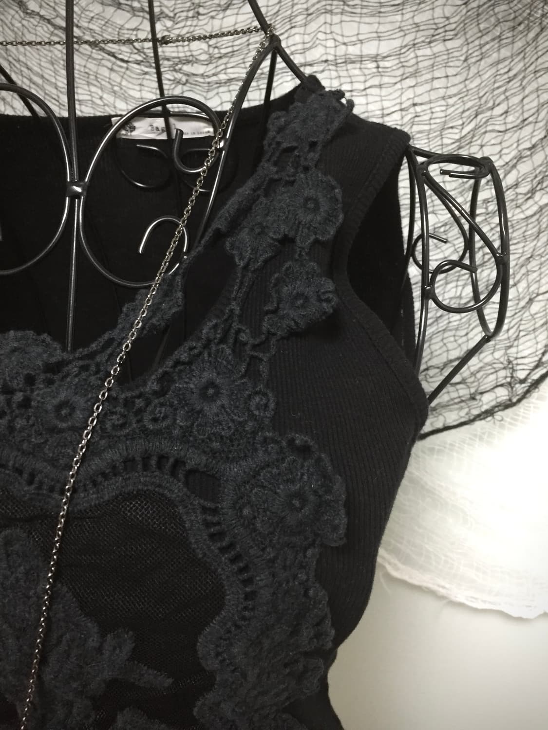 gothic lace detail sleeveless 상품이미지5