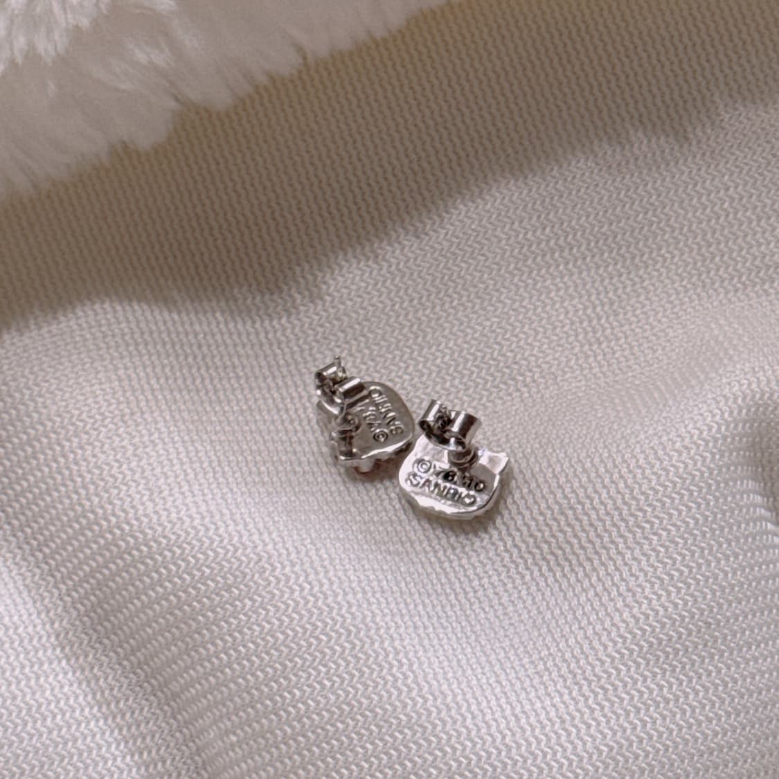 헬로키티 미니 귀걸이 상품이미지3