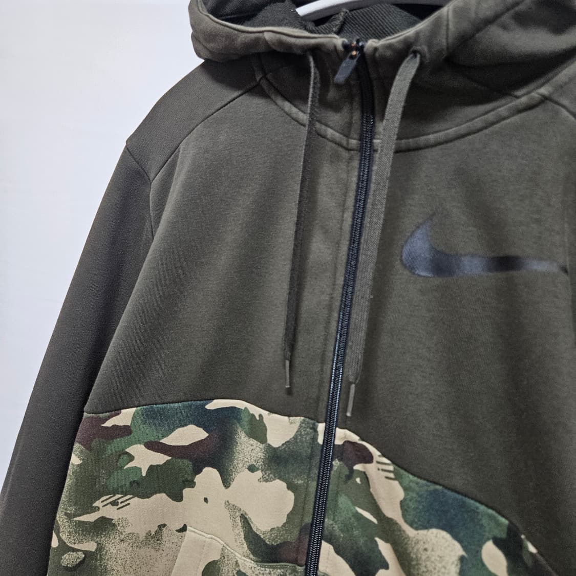 2XL 나이키 드라이핏 카모 후드집업 상품이미지2