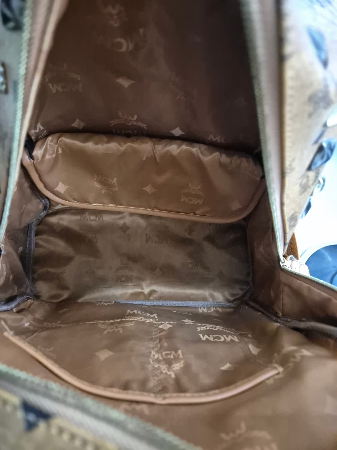 MCM 스타크 스터드 백팩 상품이미지6