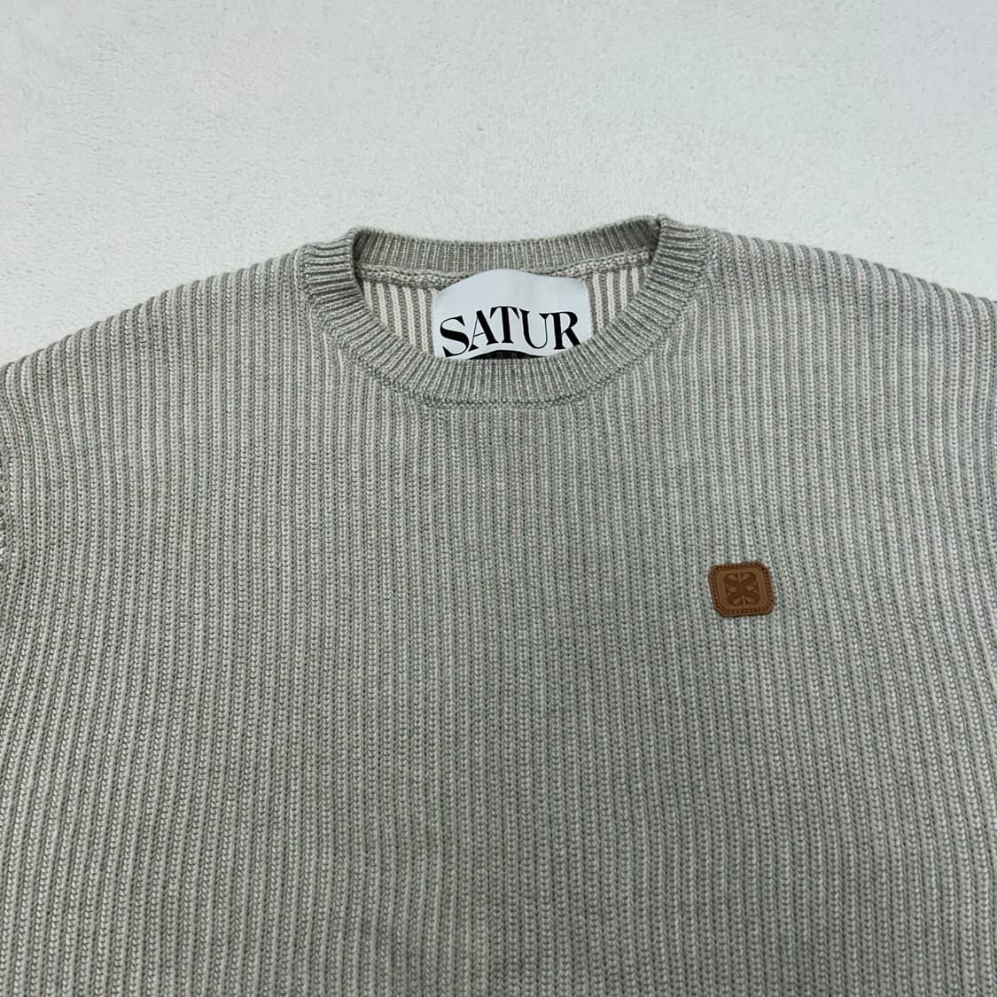 SATUR two-tone basic knit 상품이미지5
