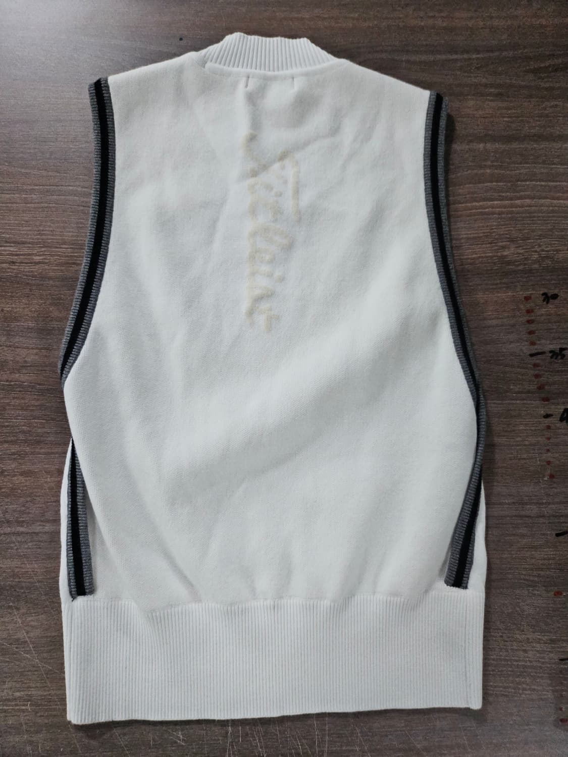 타이틀리스트 화이트 빅 로고  니트 베스트  S 상품이미지1