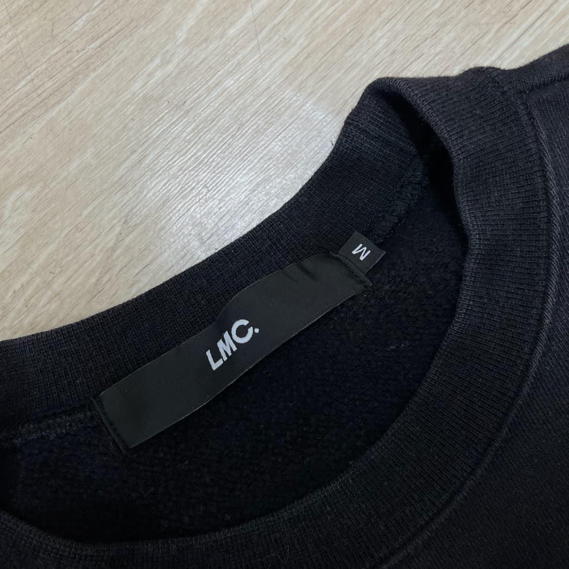 LMC 엘엠씨 지구본 빅로고 프린팅 기모 맨투맨 [블랙] M/95 상품이미지6