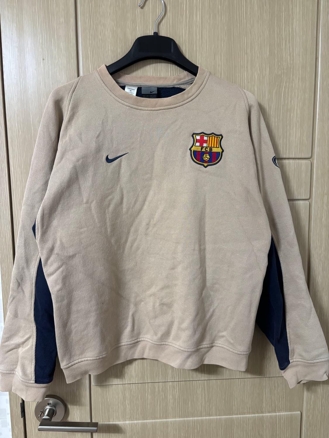 나이키 FC 바르셀로나 맨투맨 상품이미지1