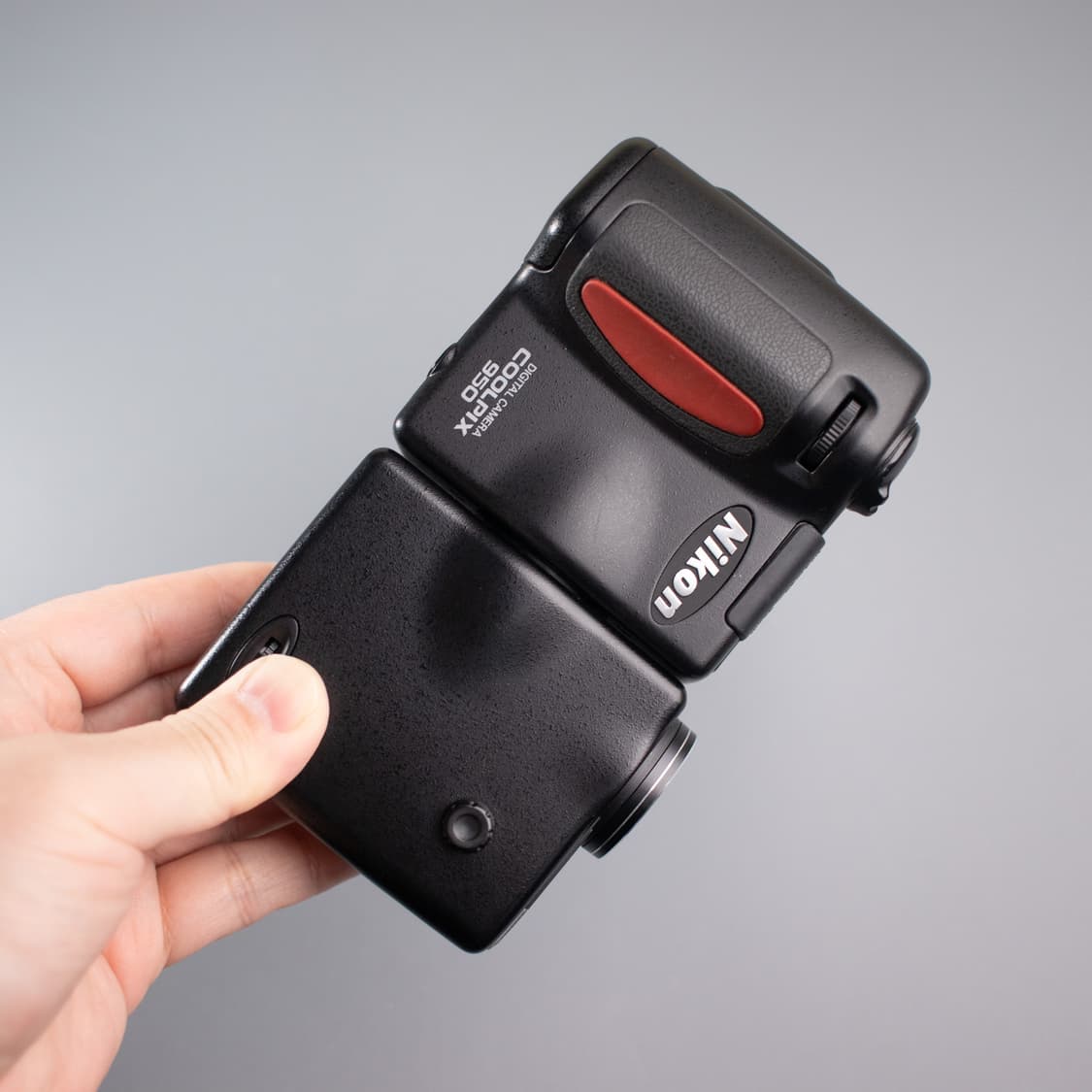 유니크한 디자인의 니콘 쿨픽스 950 (작례 0) 상품이미지8