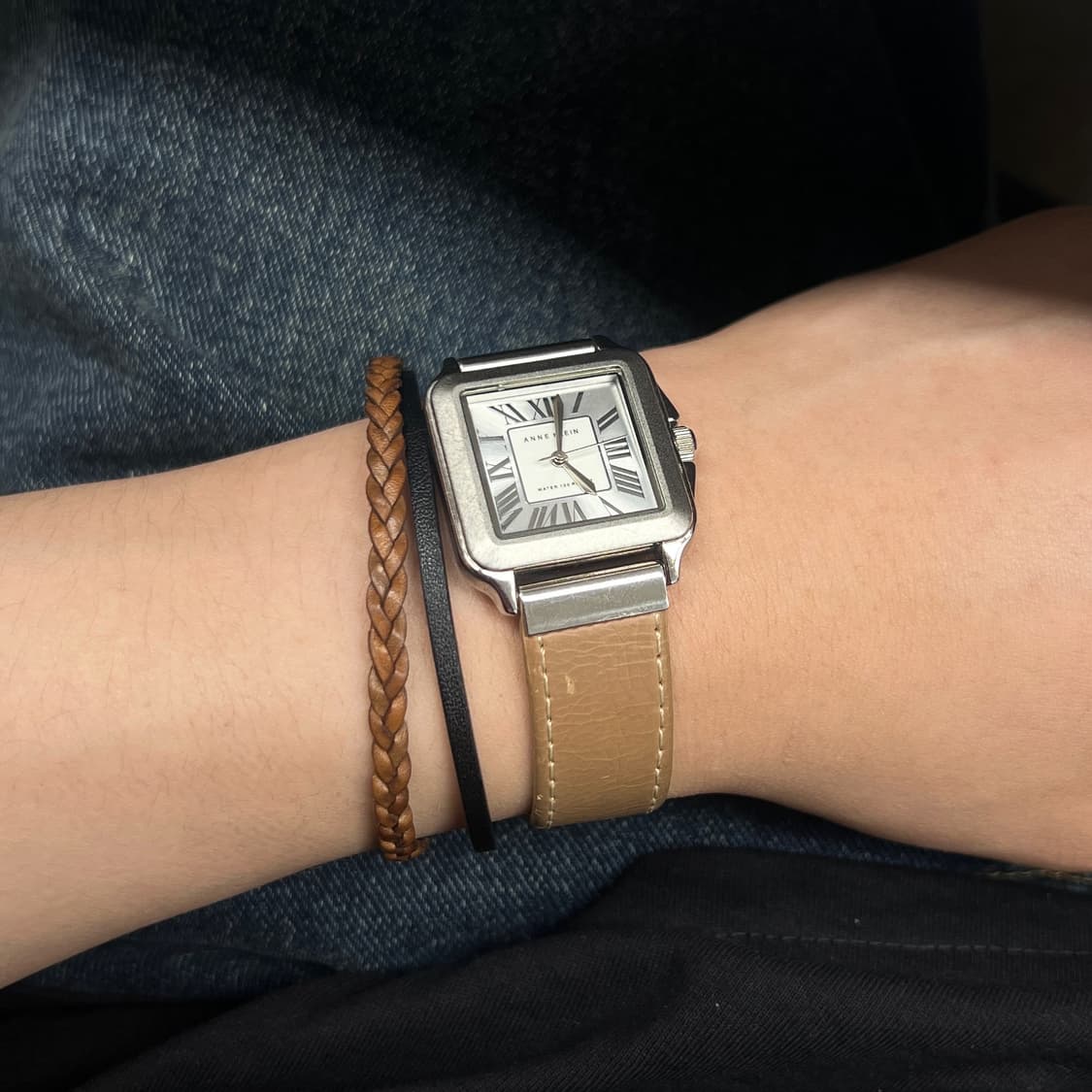Anne Klein 클래식 탱크 레더 워치 상품이미지6